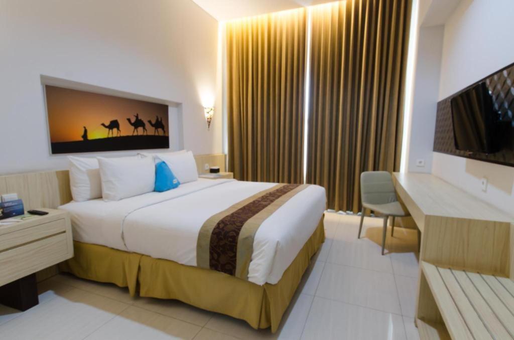 Megaland Hotel Solo מראה חיצוני תמונה