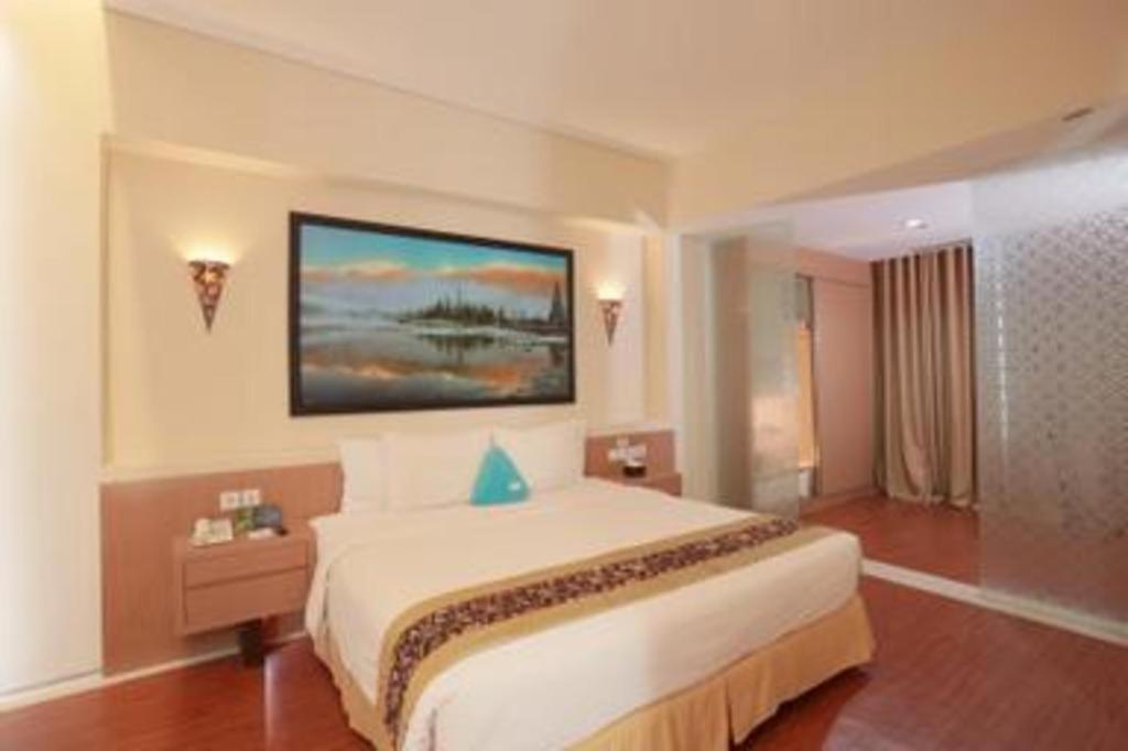 Megaland Hotel Solo מראה חיצוני תמונה
