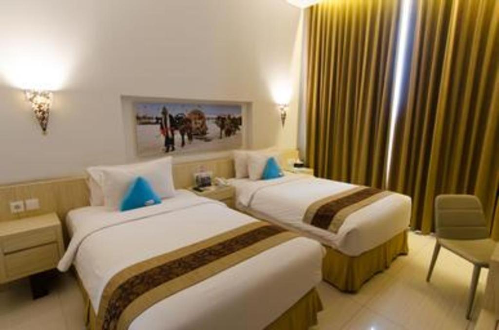 Megaland Hotel Solo מראה חיצוני תמונה