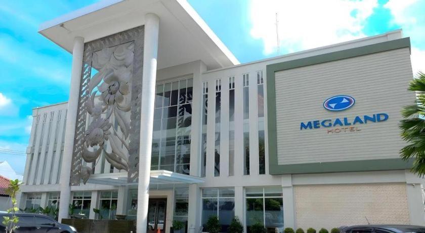 Megaland Hotel Solo מראה חיצוני תמונה