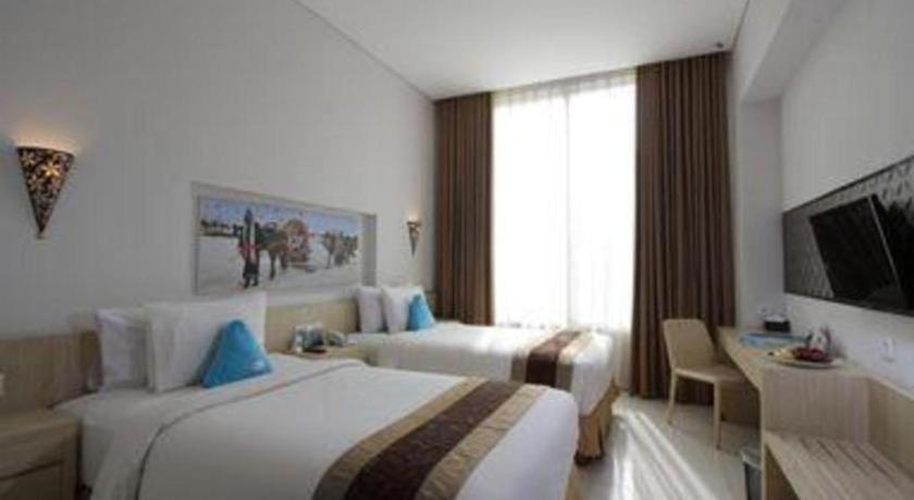 Megaland Hotel Solo מראה חיצוני תמונה